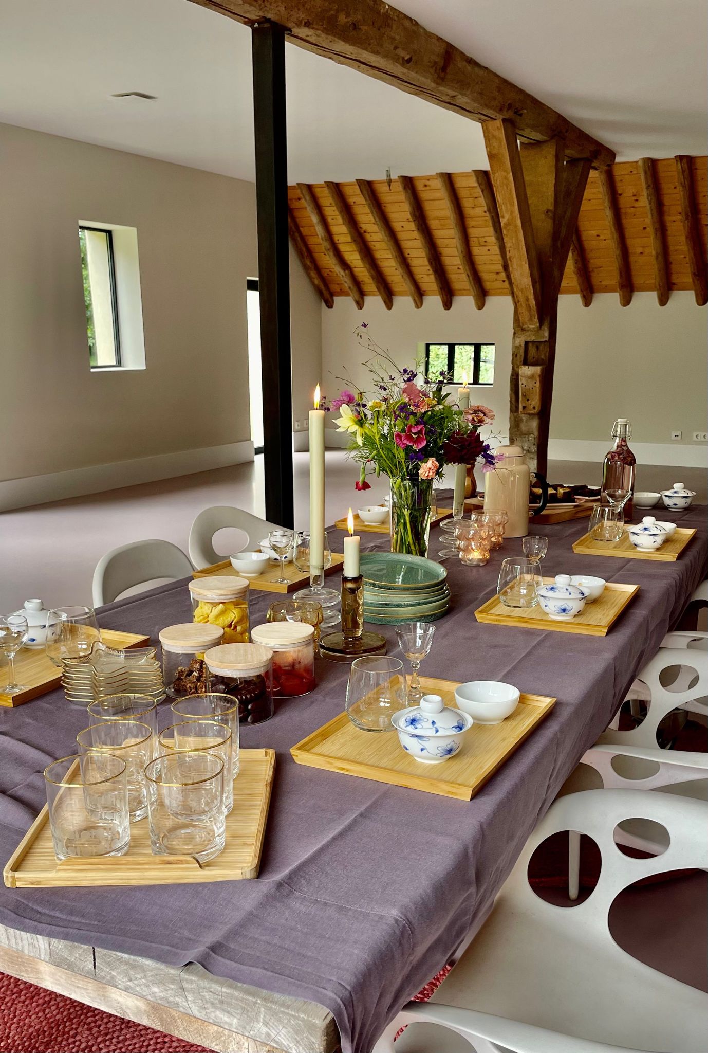 Thee zakelijk op locatie